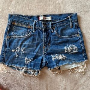 Levi’s shorts